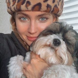 Meet your Posher, Briannah